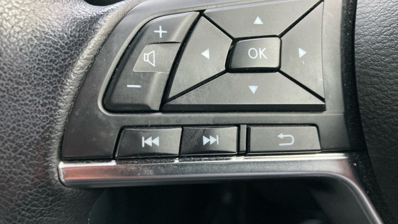 Nissan Juke 1.0 DiG-T 114 N-Connecta 5dr Petrol Hatchback